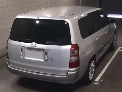 Toyota SUCCEED