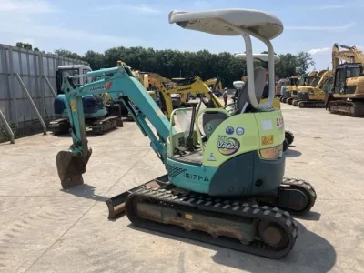 YANMAR VIO20-2