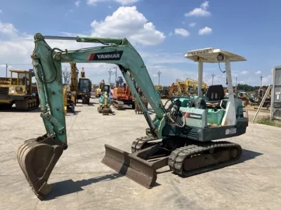 YANMAR B32