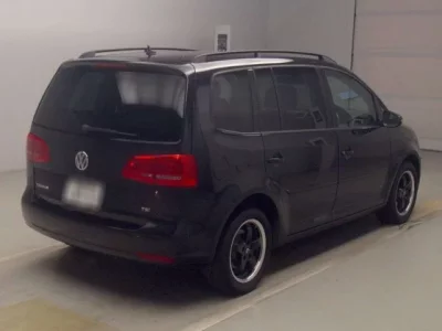 Volkswagen GOLF TOURAN