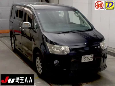 Mitsubishi DELICA D5