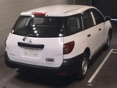Mitsubishi LANCER VAN