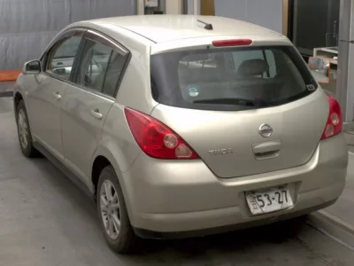 Nissan TIIDA