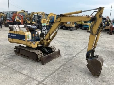 KOMATSU PC07-1