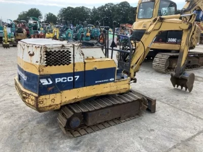 KOMATSU PC07-1