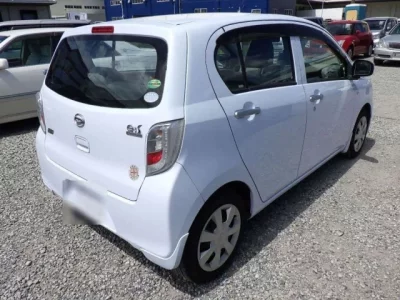 Daihatsu MIRA E S
