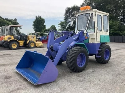 KOMATSU WA40-2