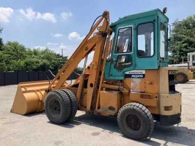 KOMATSU SD25-3