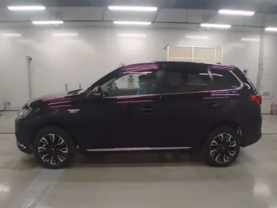 Mitsubishi OUTLANDER PHEV