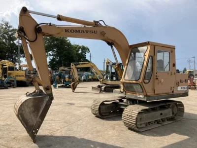 KOMATSU PC60-2