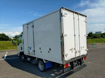 Isuzu ELF