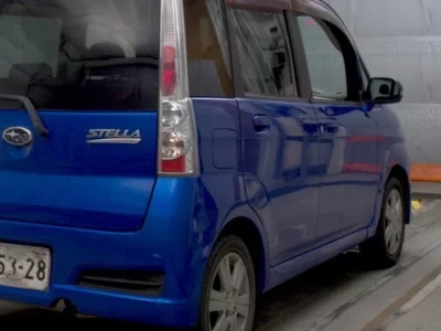 Subaru STELLA