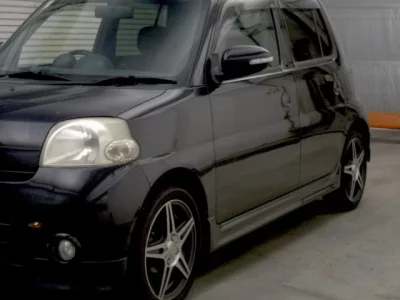 Daihatsu Esse