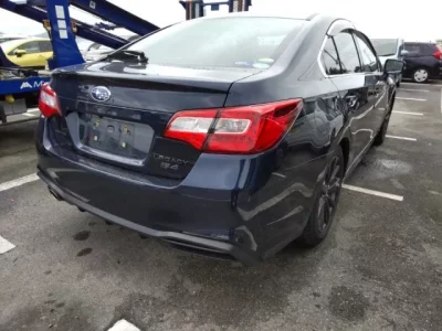 Subaru LEGACY B4