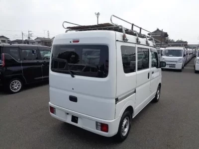 Nissan CLIPPER VAN