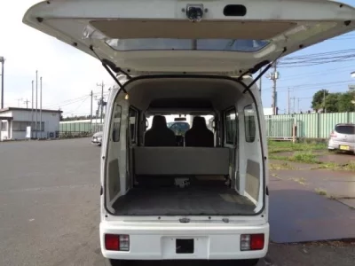 Nissan CLIPPER VAN
