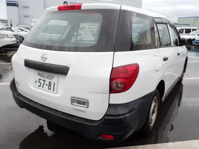 Nissan AD