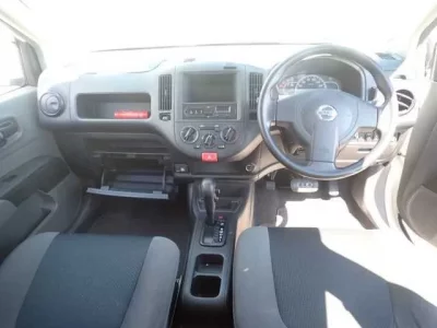Nissan AD