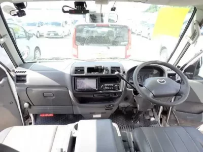 Mazda BONGO VAN