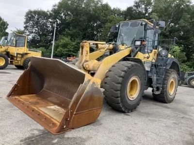 KOMATSU WA380-8