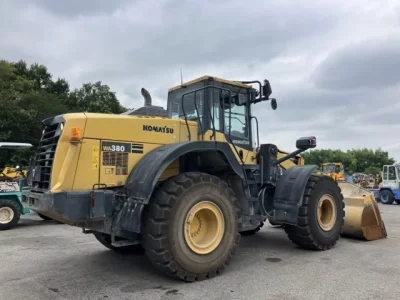 KOMATSU WA380-8
