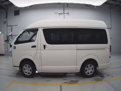Toyota REGIUS ACE VAN