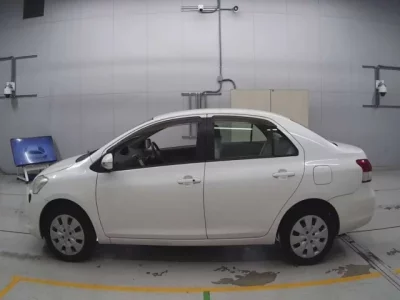 Toyota BELTA
