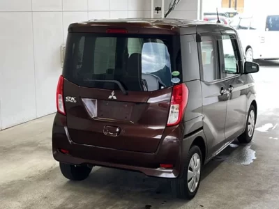 Mitsubishi EK SPACE