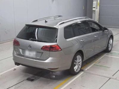 Volkswagen GOLF VARIANT