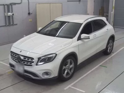 Mercedes-Benz GLA CLASS
