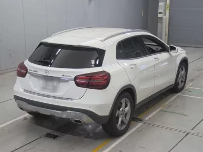 Mercedes-Benz GLA CLASS