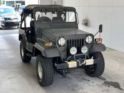 Mitsubishi JEEP