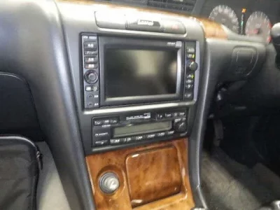Nissan LAUREL