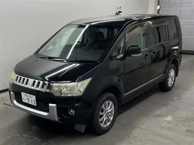 Mitsubishi DELICA D5