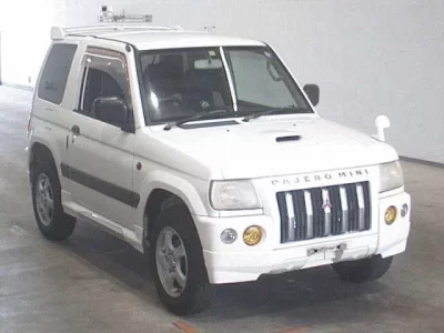 Mitsubishi PAJERO MINI