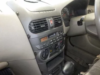Nissan SUNNY