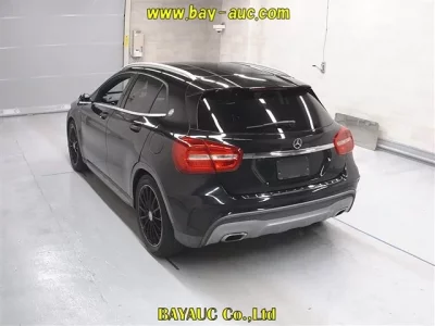 Mercedes-Benz GLA CLASS