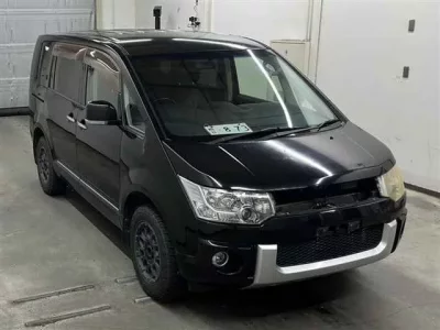 Mitsubishi DELICA D5