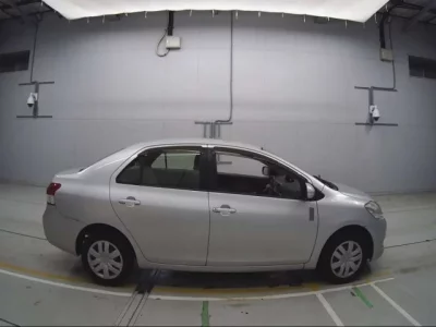 Toyota BELTA
