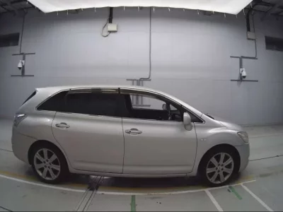 Toyota MARK X ZIO