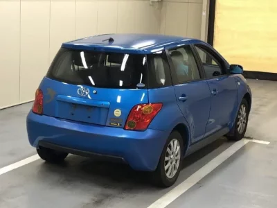 Toyota IST