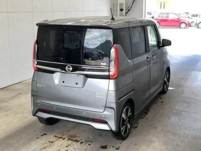 Nissan ROOX