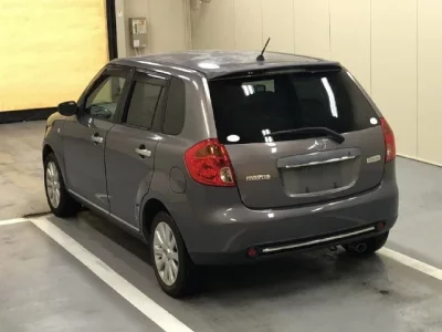 Mazda VERISA