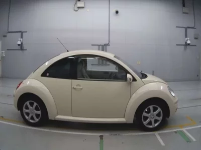 Volkswagen NEW BEETLE