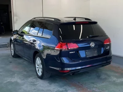Volkswagen GOLF VARIANT