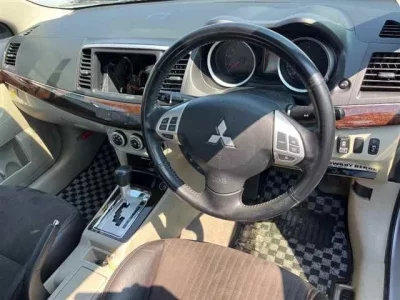 Mitsubishi GALANT FORTIS