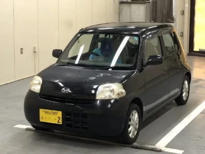 Daihatsu Esse