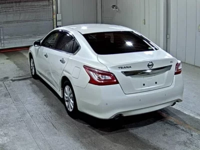 Nissan TEANA