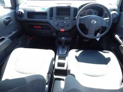 Nissan AD