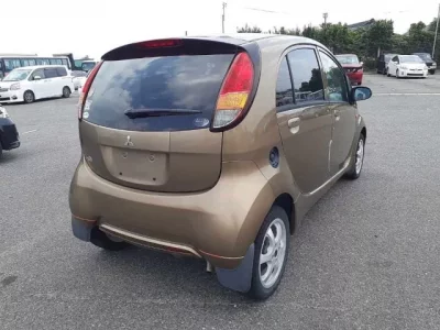 Mitsubishi I